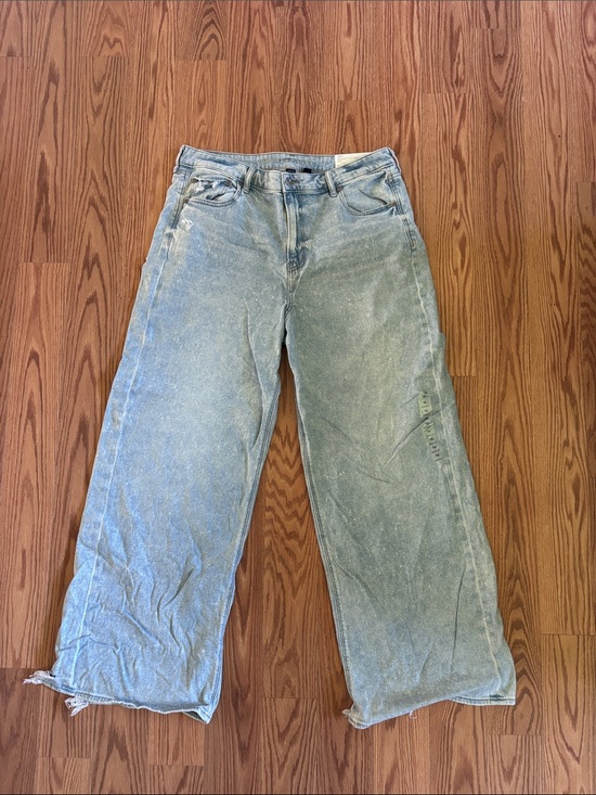 American Eagle Outfitters Denim - American Eagle Outfitters Washed Light Blue Wide-Leg Jeans